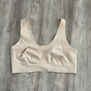 KNIX Luxelift Pullover Wireless Seamless Bra Sz M+ Nude